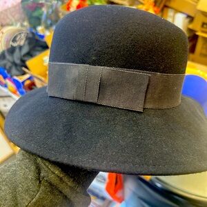 Traditional Women's Panama Jack-style Felt Hat